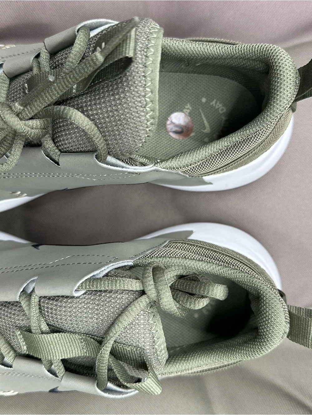 Nike E series AD medium olive green mens active running shoes size 10